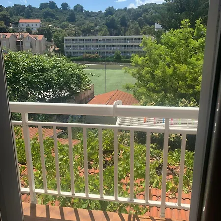 Velada 3*
