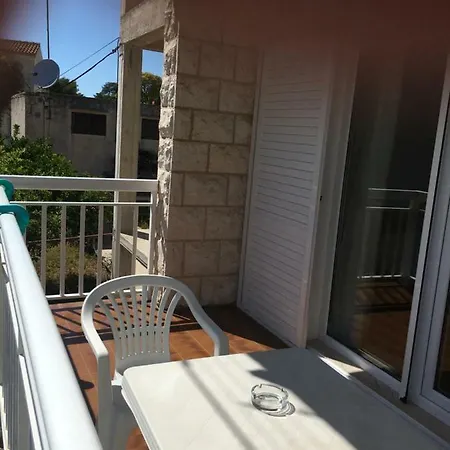 And Velada Gasthof Hvar Town