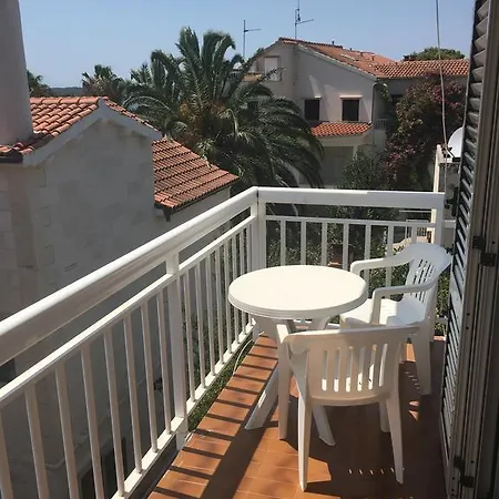 Konukevi And Velada Hvar Town