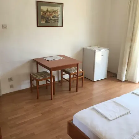 Konukevi And Velada 3*